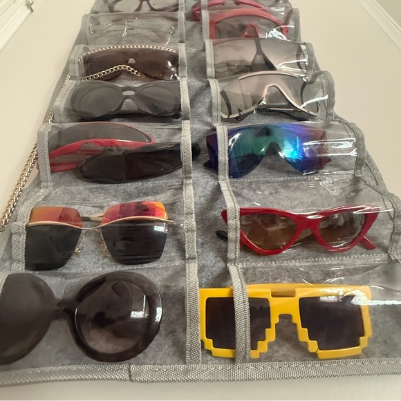 Multiple unique sunglasses - Picture 2 of 4